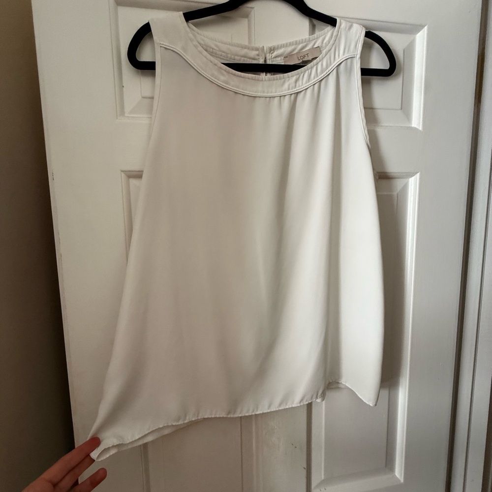 LOFT Cream Sleeveless Scoop Neck Camisole